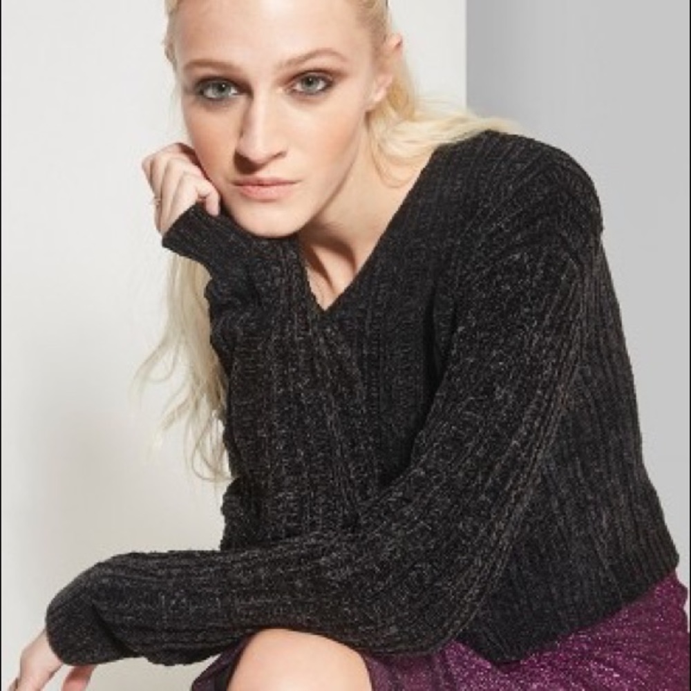 ⭐️ WILD FABLE Chenille Sweater V Neck Semi Cropped